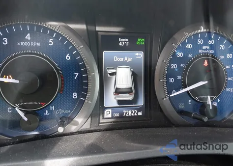 2018 Toyota Sienna Xle Premium 8 Passenger from USA, damaged, VIN 5TDYZ3DCXJS947379